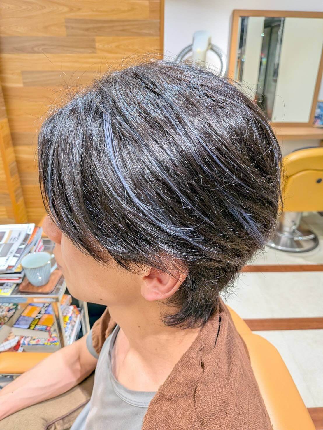 20年ぶりのヘアカラー！メイクアップアーティストとみーもモデルに！？